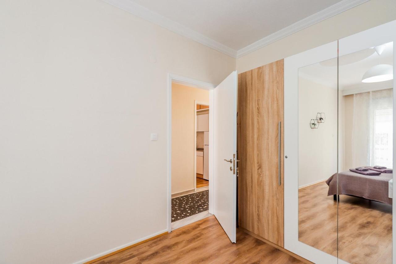 Grand Apartment Next To Center 3Bd 110Sqm Tesalonika Bagian luar foto