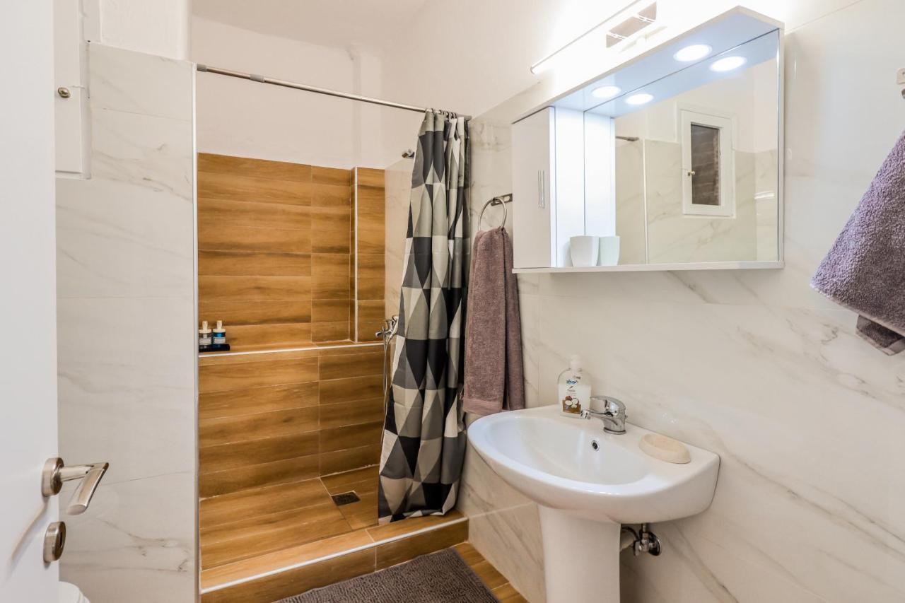 Grand Apartment Next To Center 3Bd 110Sqm Tesalonika Bagian luar foto