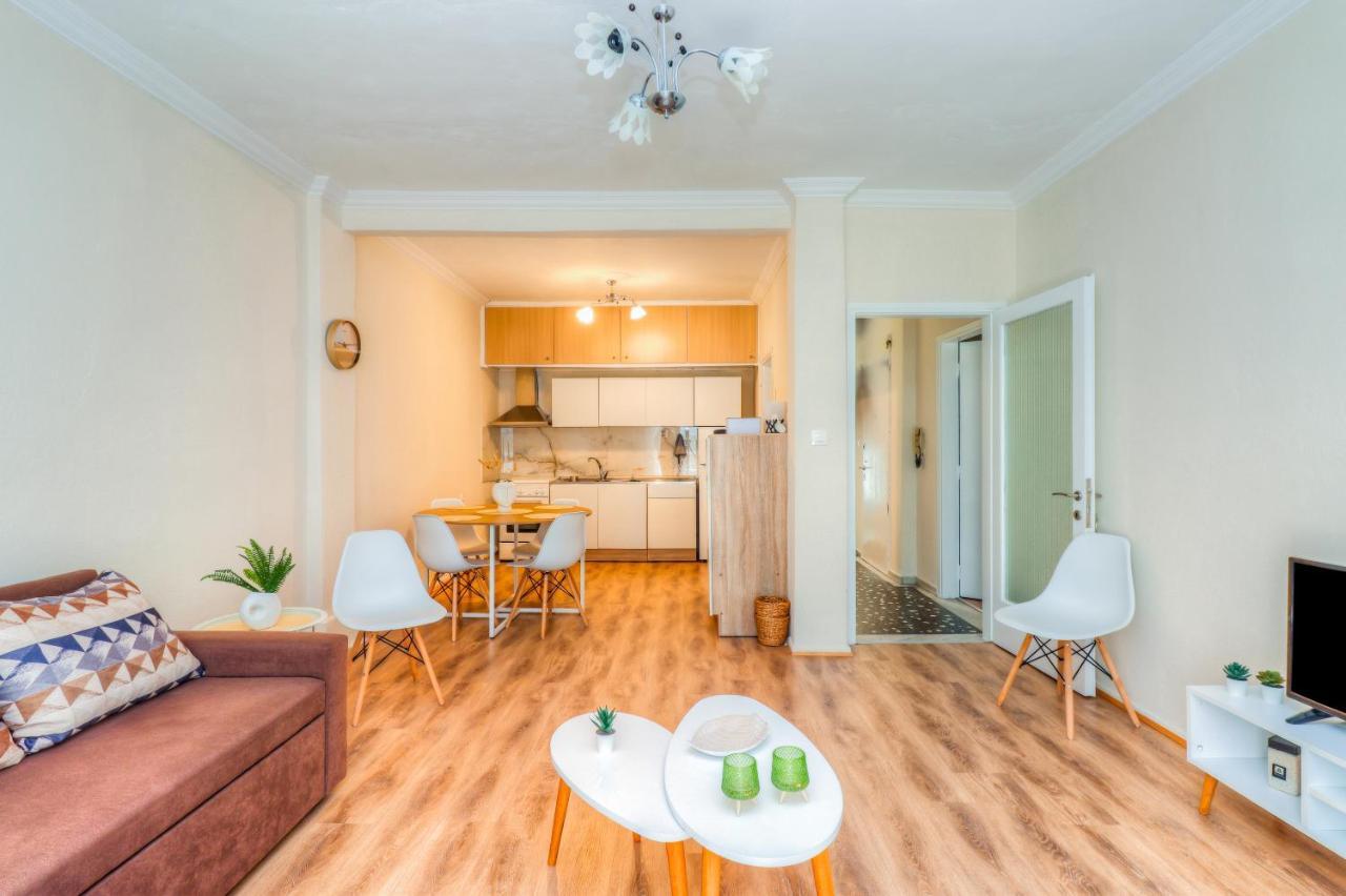 Grand Apartment Next To Center 3Bd 110Sqm Tesalonika Bagian luar foto